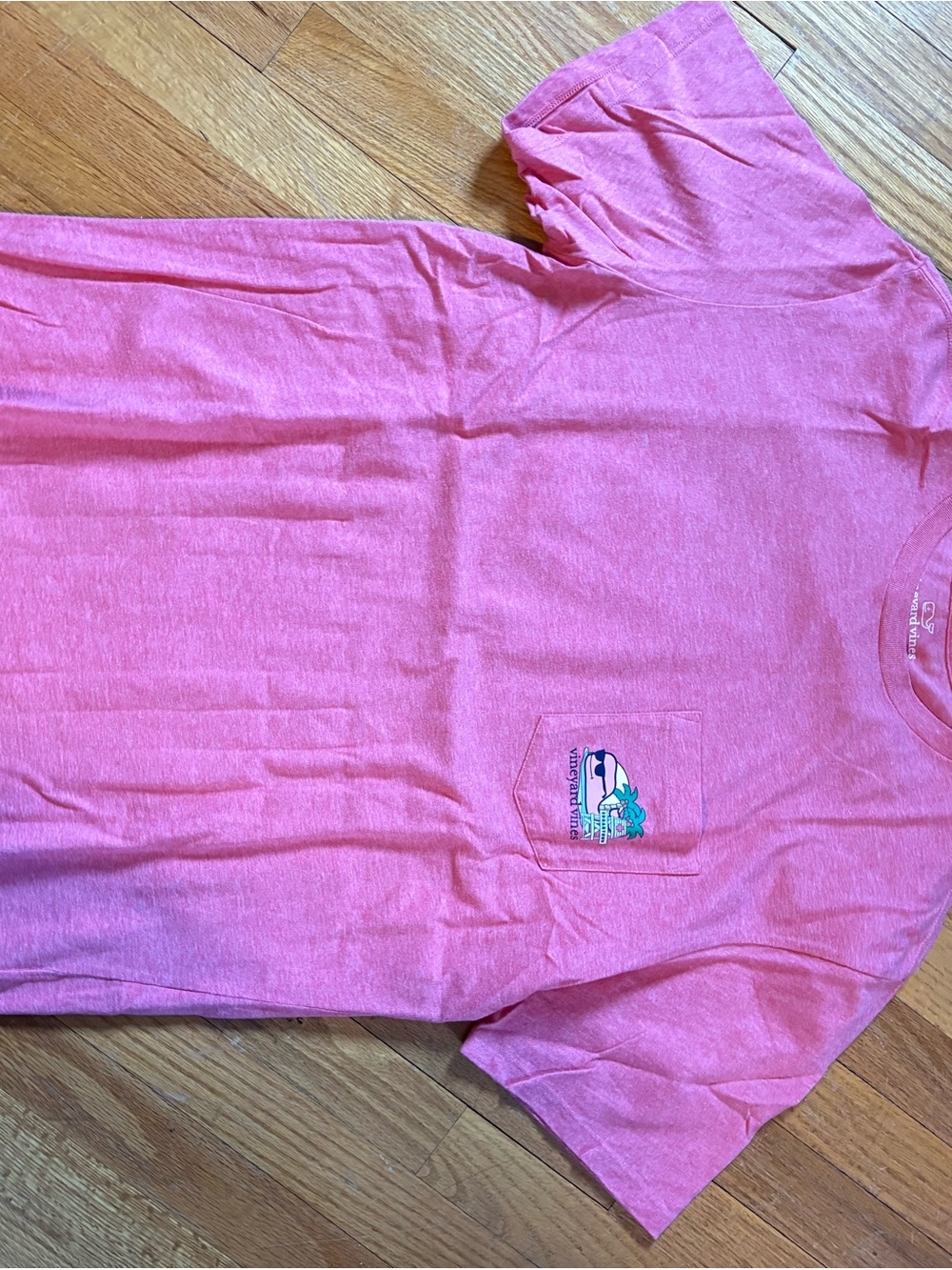 Vineyard Vines Classic Pocket T‑Shirt in Pink